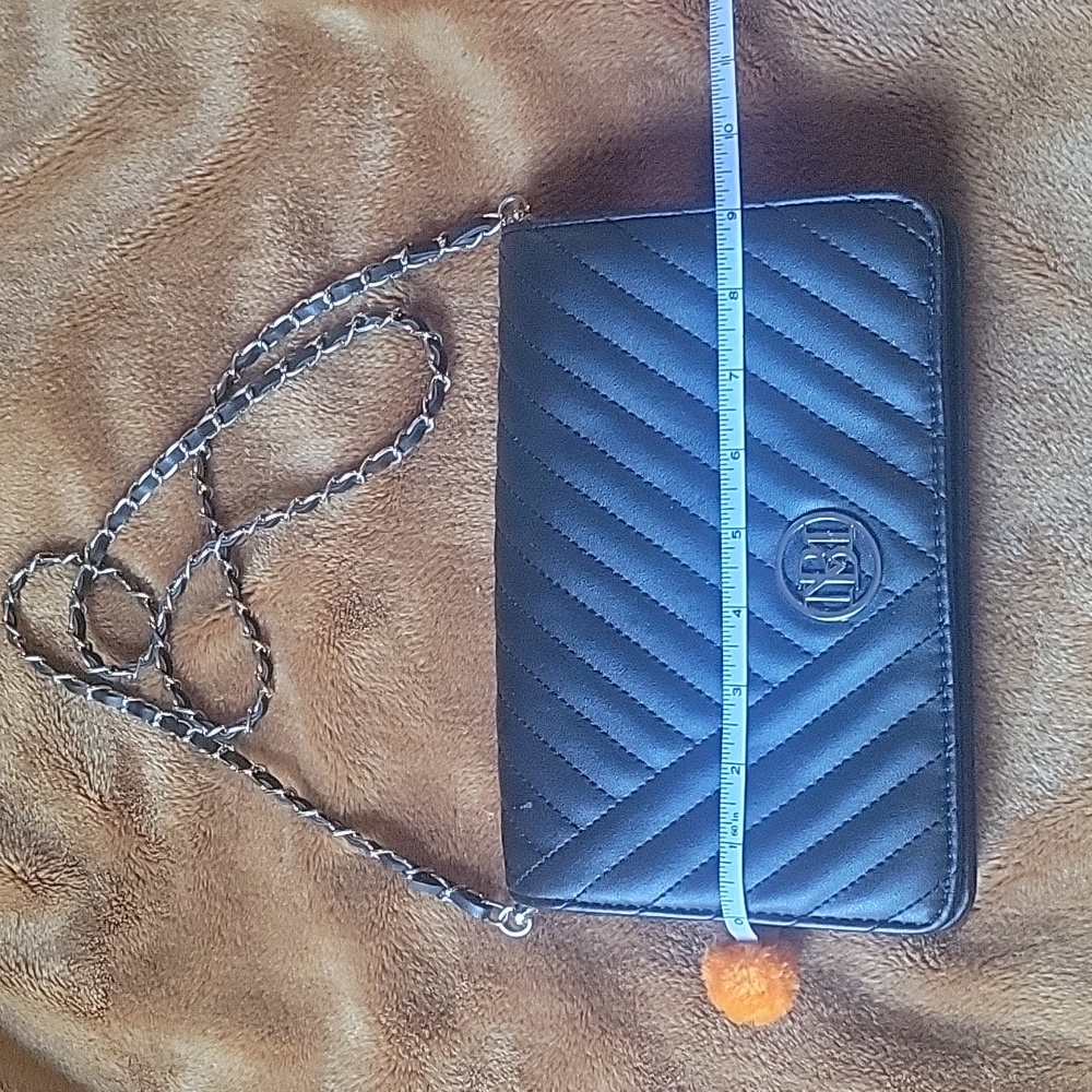 Adorable crossbody